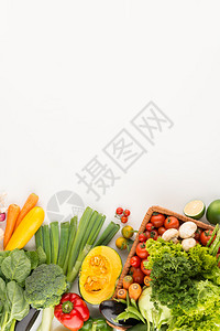 土生蔬菜和桌上的绿菜有机食图片