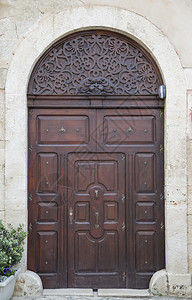 意大利巴里的旧门图片