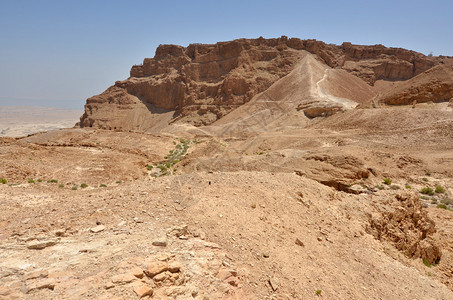 以色列Judae沙漠Masada据点的游客图片