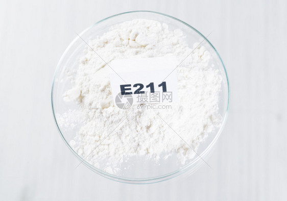 E211苯甲酸钠添加到食品药品等产品中的防腐剂物质图片