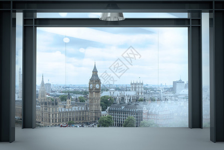 伦敦城市背景下现代空荡的办图片
