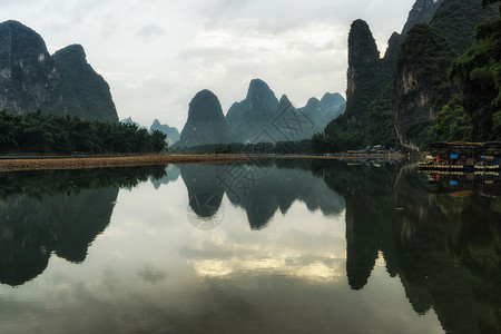 黎河的清晨景色图片