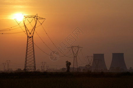 核电站力线日落图片