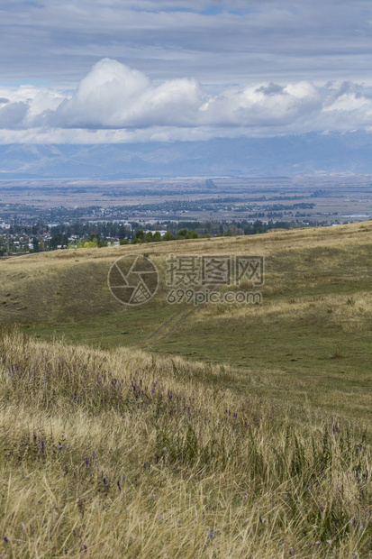 吉尔斯坦天山脉的景色图景照片来自Flickr用户Tie图片