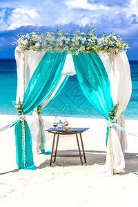 海滩婚礼地点婚礼设置cabanaArchGappb图片