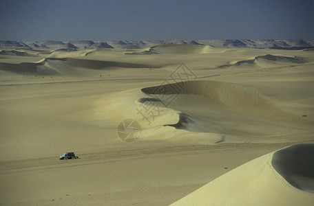 在北非洲埃及的赖比亚沙漠或西部沙漠中图片