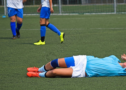 女足比赛受伤图片