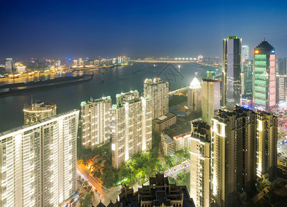 黄昏时分城市深圳的美丽鸟瞰图图片