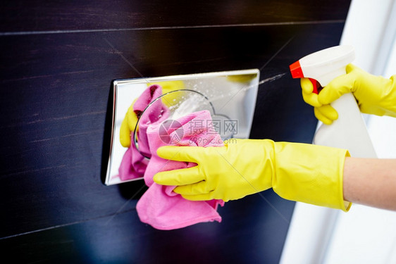 女用黄色橡皮手套保护手套图片
