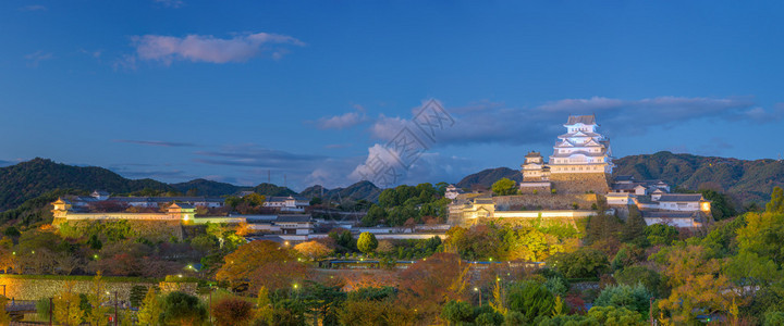 日本姬路城堡全景图片