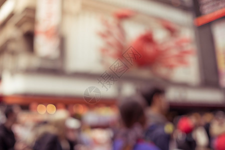 在日本大阪的螃蟹餐厅里图片