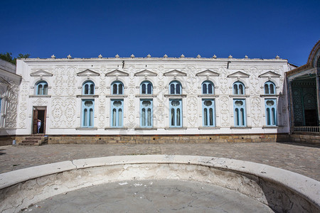 乌兹别克斯坦中亚布哈拉埃米尔宫Mohihosa的庭院图片