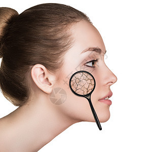 皮肤干燥的年轻女子的脸治疗和皮图片