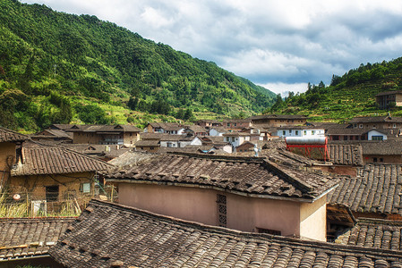 许多居民年龄在80岁图片