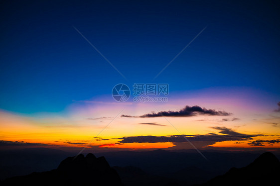 天峰夕阳照图片