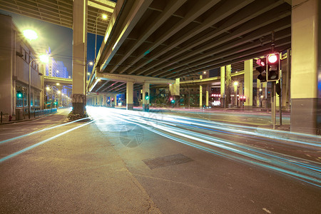 上海夜景城市高架桥空路层图片