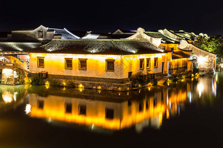 乌镇古建筑夜景乌镇历史悠久的古水镇图片