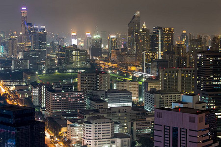 泰国曼谷现代建筑晚图片