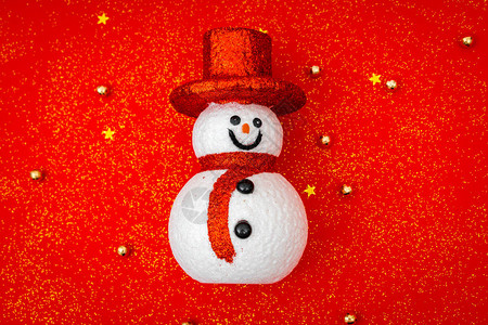 红色圣诞背景与雪人图片