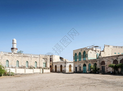 在中央Massawaawa老旧镇eritrea的当地红图片