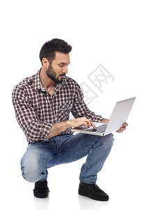 笔记本电脑白色背背景图片