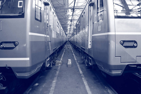 地铁车辆和地铁车辆维修车间的仓库背景图片