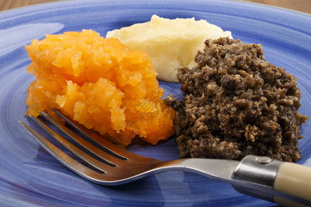 典型的苏格兰菜马铃薯泥高清图片