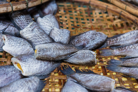 鱼的保存泰国食物干燥的罗非图片