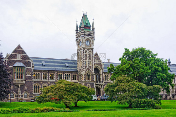 新西兰杜内丁奥塔戈大学的蓝石Clocktowe图片
