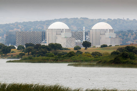 西班牙中部的核电站周图片