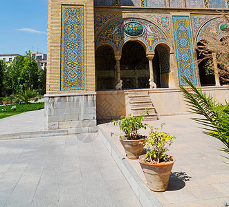 在伊兰古董宫殿高列斯坦门花园古老的古图片
