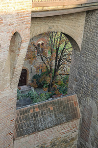 意大利维尼奥拉古要塞庭院图片