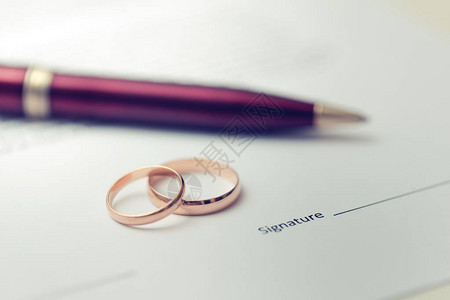 婚姻契约协议结婚戒指图片