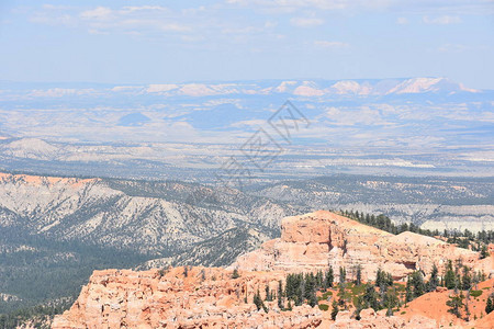 从犹他州BryceCanyon公园图片