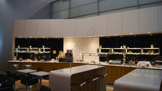 迪拜国际机场DXB的汉莎航空公司参议员商务休息室这家德国航空公司是星图片