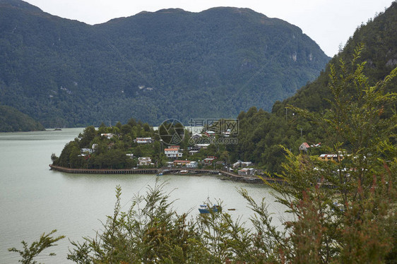 托特尔沿海村庄建在智利巴塔哥尼亚北部图片