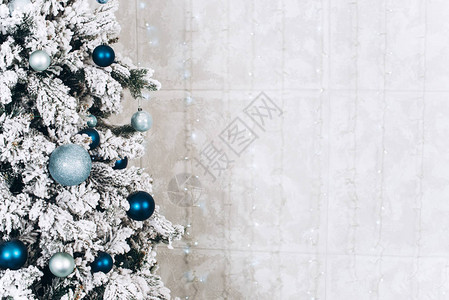 现代圣诞树装饰圣诞节和概图片