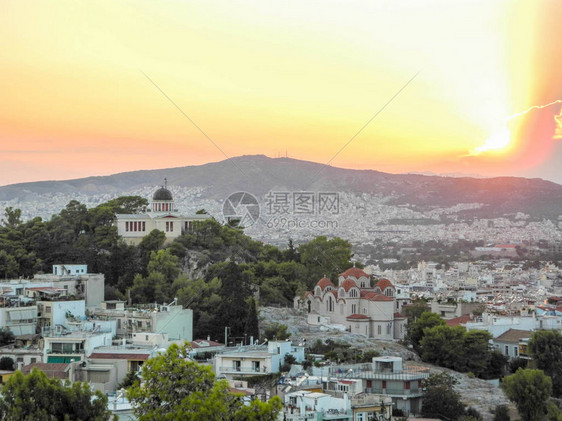 雅典观察站和特西奥的StMarina教堂T图片