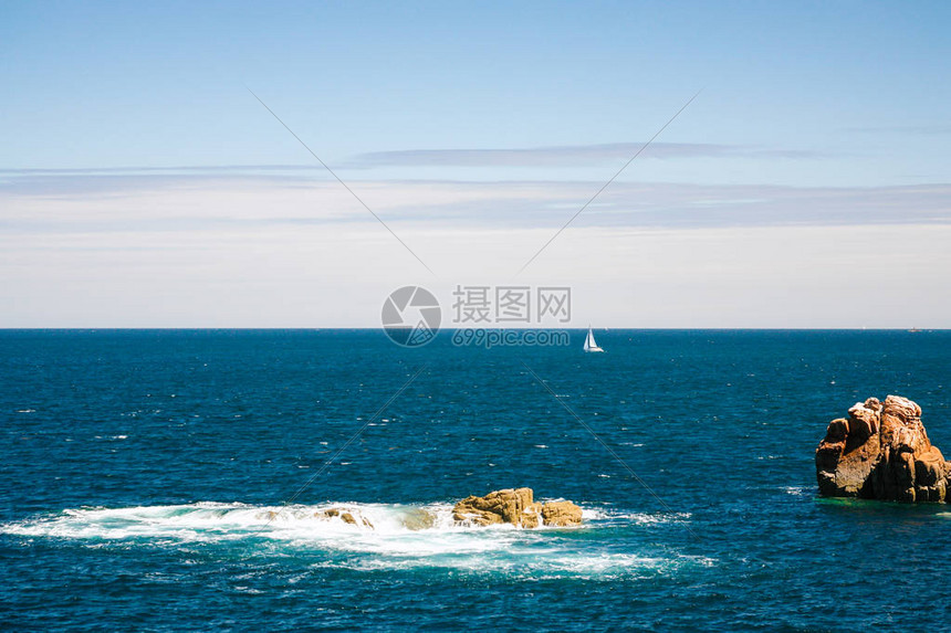 夏季阳光明日图片