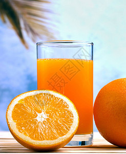 榨橙汁意味着健康饮食图片