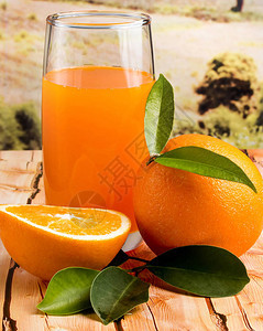 代表天然热带清爽的橙汁饮料图片