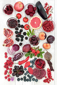 红色紫色和蓝色食物表图片