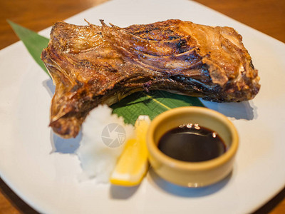 HamachiKama日本料理的鰤鱼领图片