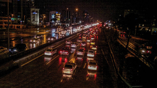 夜间交通背景车图片