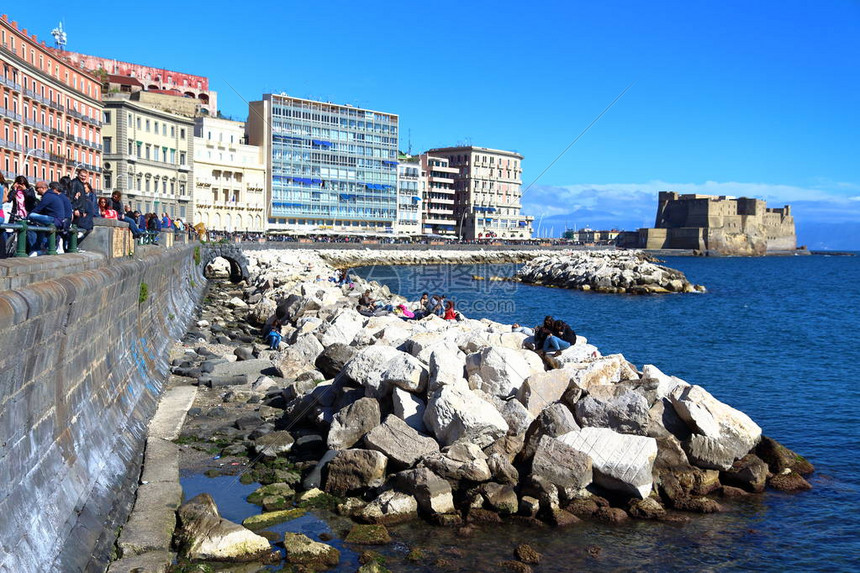 那不勒斯直播精彩赛事全程呈现球迷热情高涨氛围拉满