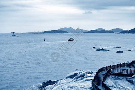 漳州东山岛海边木栈道图片