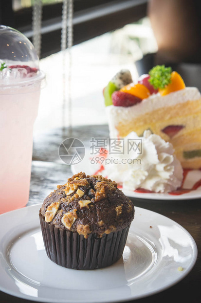 咖啡馆水果蛋糕松饼图片