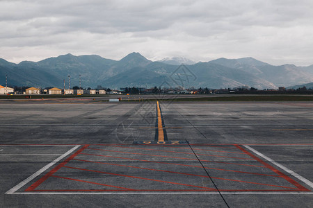 机场货运航空公司图片