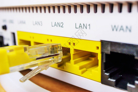 连接的有线电缆家庭互联网接入简易连图片