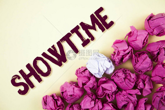 显示Showtime的文本符号概念照片时间图片